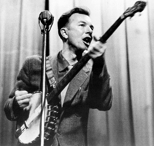 Carry it On! by Pete Seeger Carry it On! by Pete Seeger