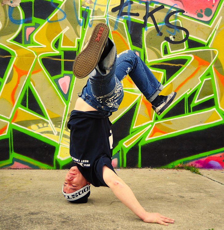 hip hop dance graffiti