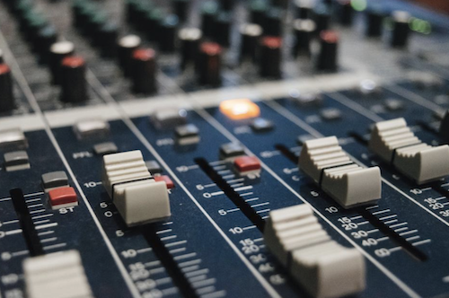 Featured image for post ''From the EBSCOpost backlist. IV: Mastering the mix: Choosing authentic popular music material for libraries (2018)